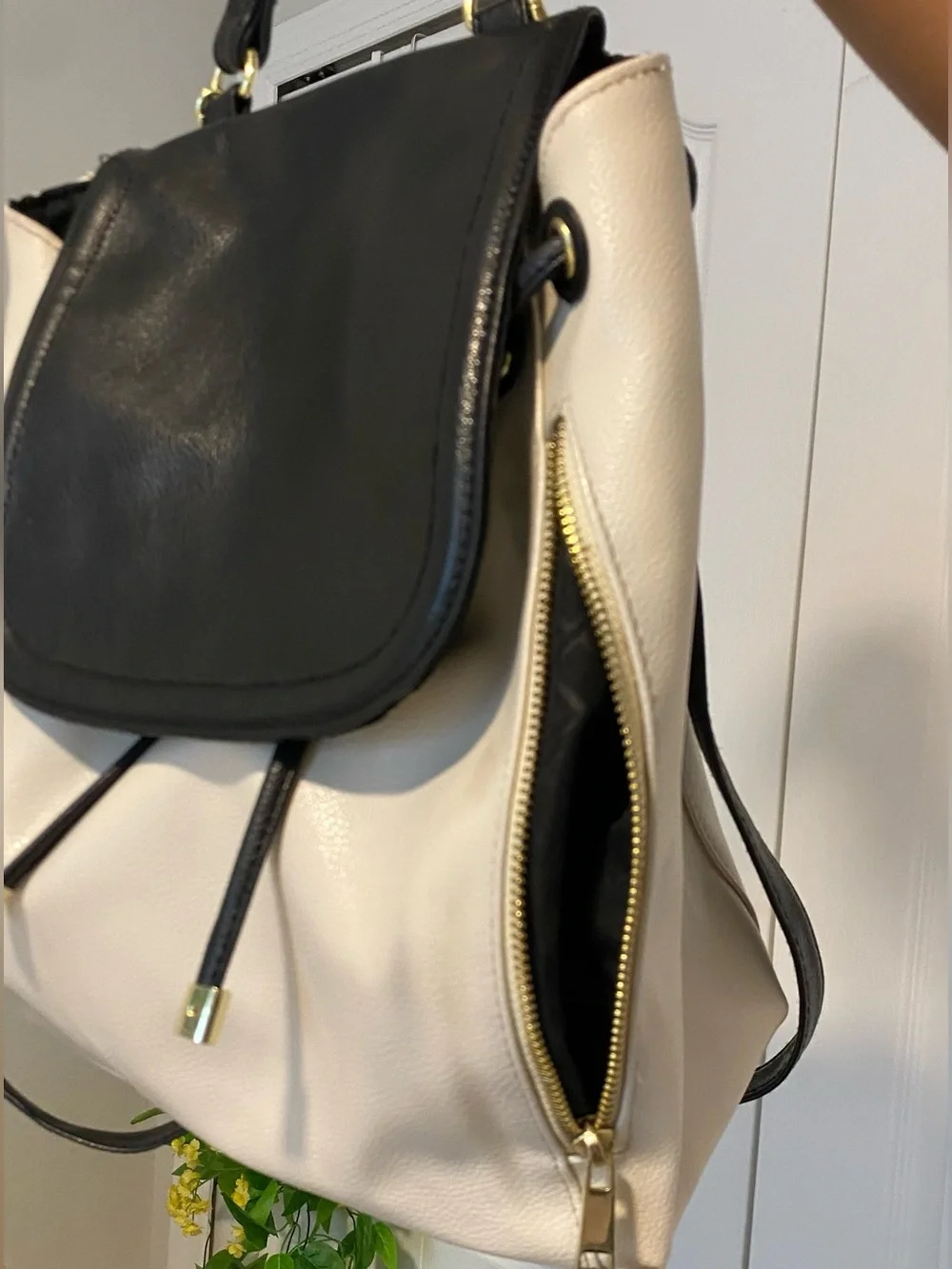 Womens Two-Tone Black and Cream Backpack Purse